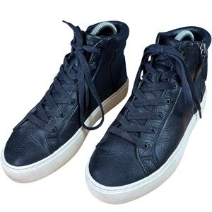 UGG Olli Black Leather High Top Sneakers – Sz 6 (Women’s) GUC